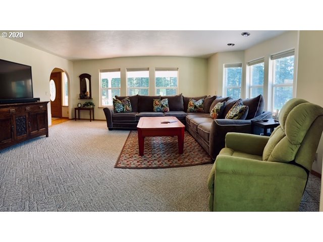 37749 Wallace Creek Road Springfield, OR 97478 - Photo 10 of 23