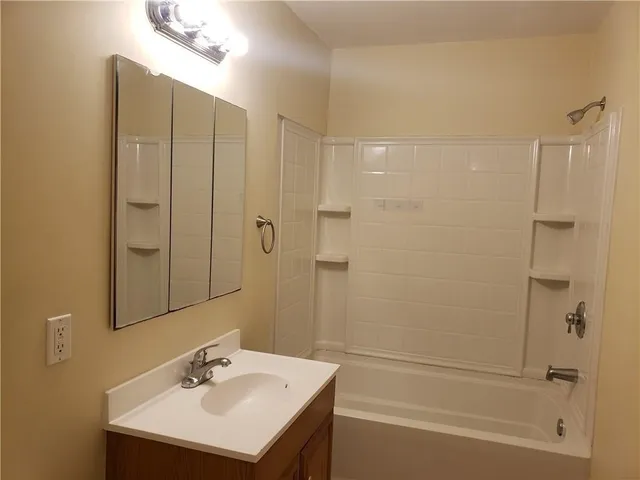 $2,400 | 38 Berkshire Street, Rochester, NY 14607