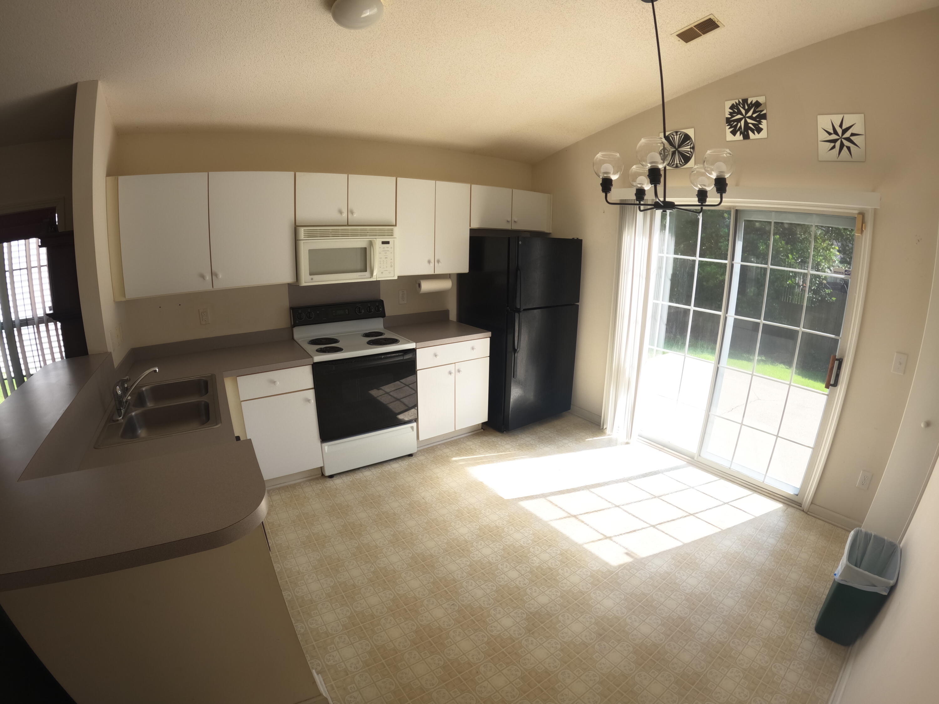 219 2 Pond Loop Ladson, SC 29456 - Photo 8 of 15 Kitchen