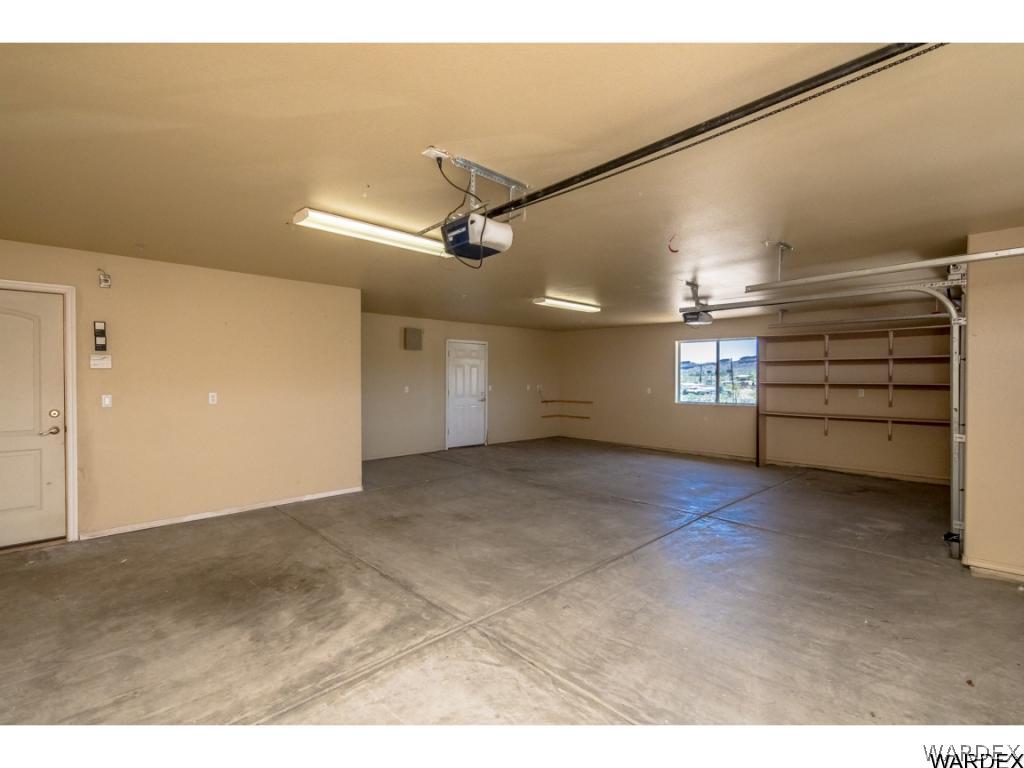 870 Riata Valley Road Kingman, AZ 86409 - Photo 15 of 36 Gallery Image 15