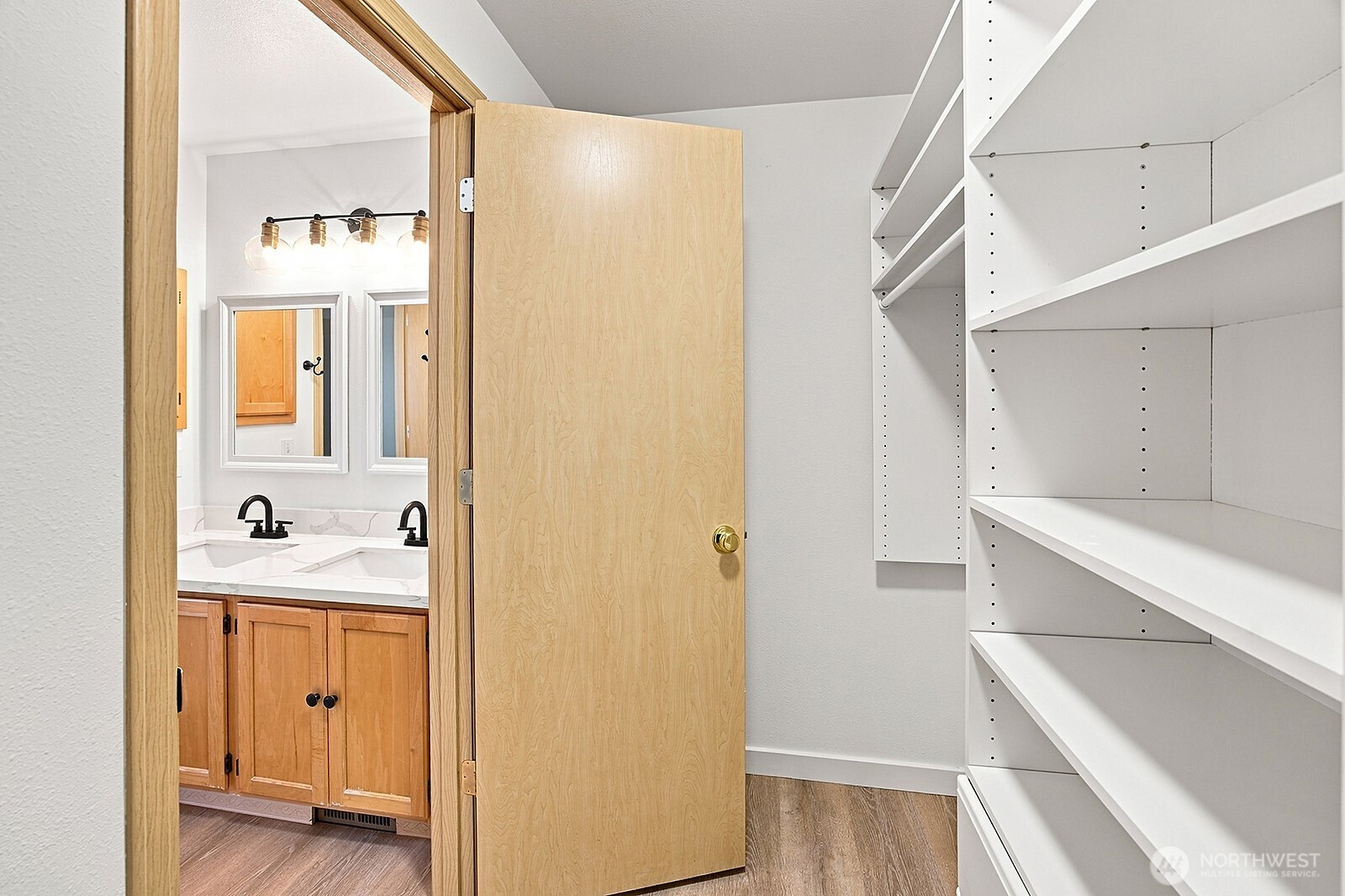 14733 Southeast 187 Court Renton, WA 98058 - Photo 33 of 40 Gallery Image 33