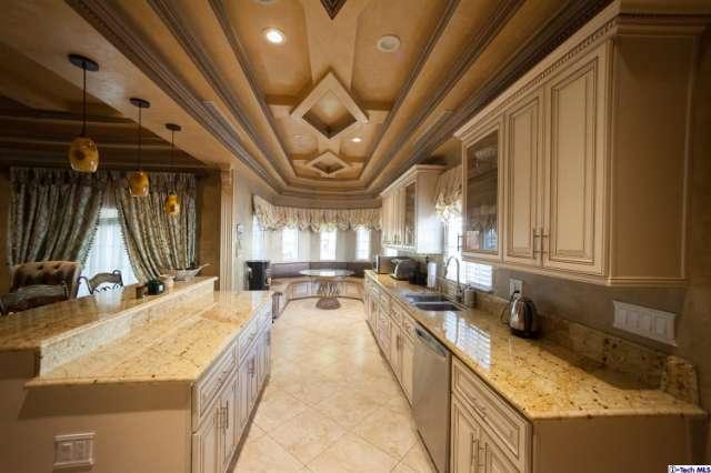 1844 West Kenneth Road Glendale, CA 91201 - Photo 11 of 42 Gallery Image 11