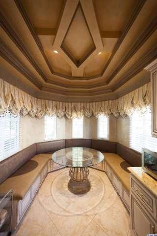 1844 West Kenneth Road Glendale, CA 91201 - Photo 12 of 42 Gallery Image 12