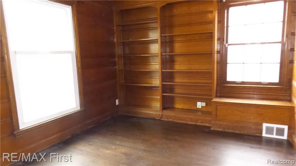 3818 Audubon Road Detroit, MI 48224 - Photo 17 of 41