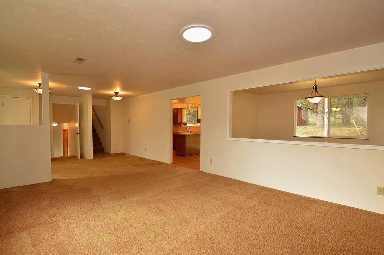 11112 South Cedar Road Spokane, WA 99224 - Photo 8 of 20