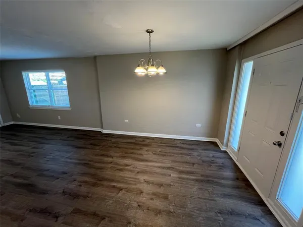 $1,950 | 926 Warren Way, Richardson, TX 75080