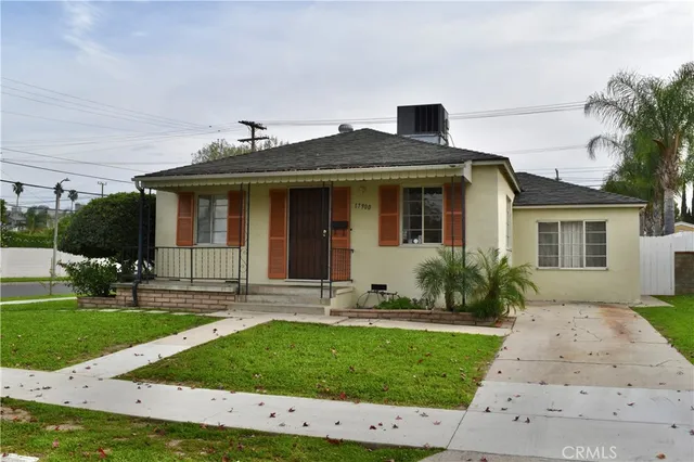 $875,000 | 17900 Martha Street, Encino, CA 91316