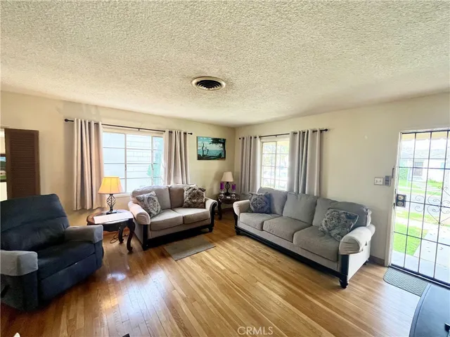 $875,000 | 17900 Martha Street, Encino, CA 91316