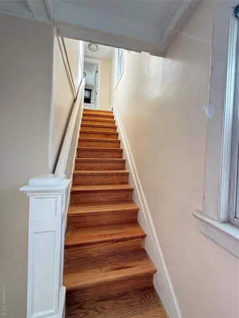 $3,000 | 610 Laurelton Boulevard, Unit 2, Long Beach, NY 11561