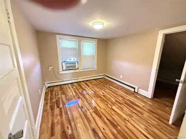 $3,000 | 610 Laurelton Boulevard, Unit 2, Long Beach, NY 11561