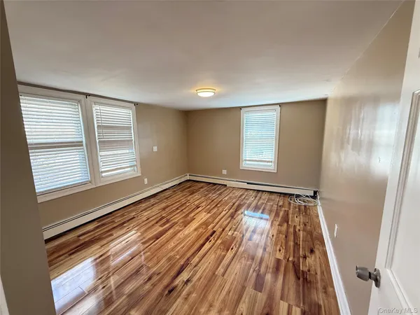 $3,000 | 610 Laurelton Boulevard, Unit 2, Long Beach, NY 11561