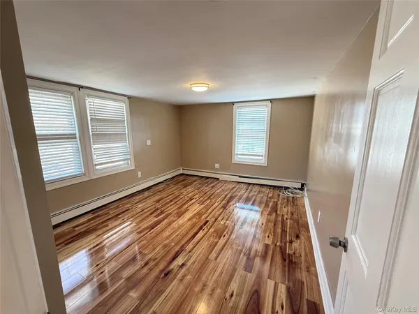 $3,000 | 610 Laurelton Boulevard, Unit 2, Long Beach, NY 11561