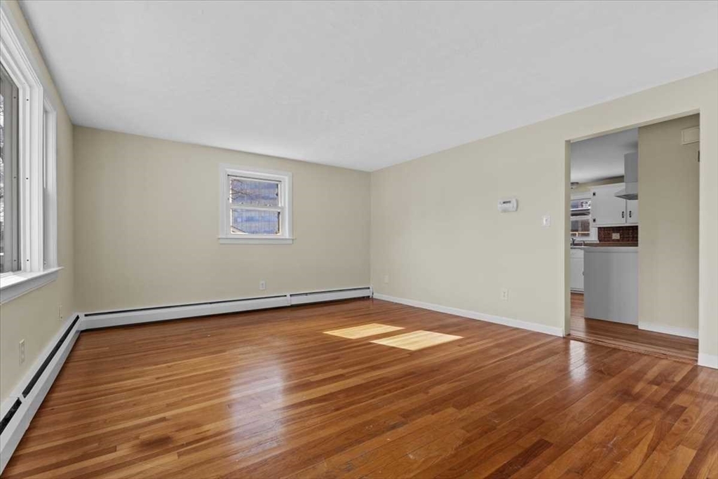 18 Mohican Road Worcester, MA 01605 - Photo 10 of 30 Gallery Image 10