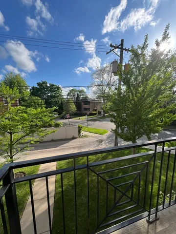 a view of a tennis court