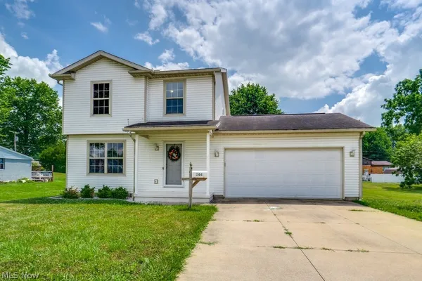 $224,900 | 344 2nd Street Southwest, Brewster, OH 44613