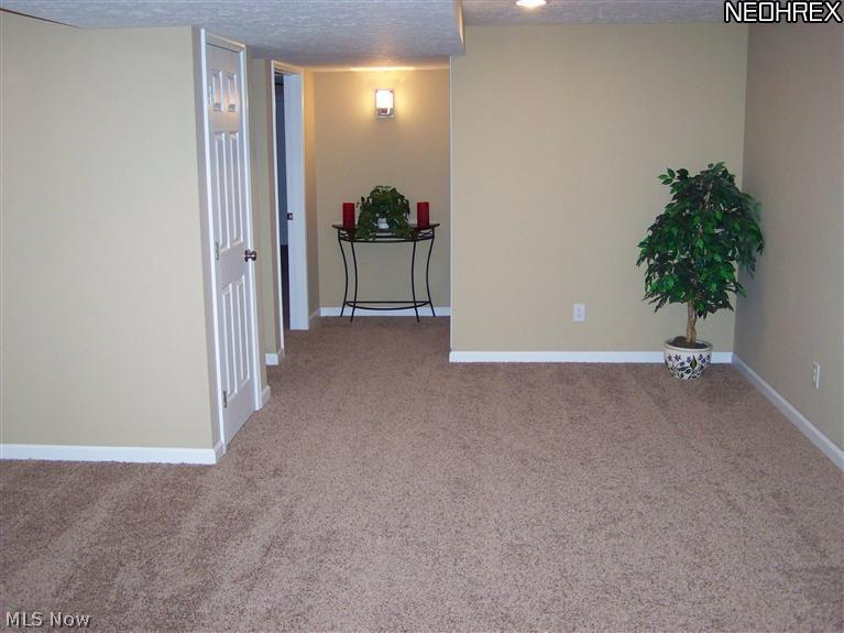 3800 Center Road Ashtabula, OH 44004 - Photo 15 of 25 Family Room.