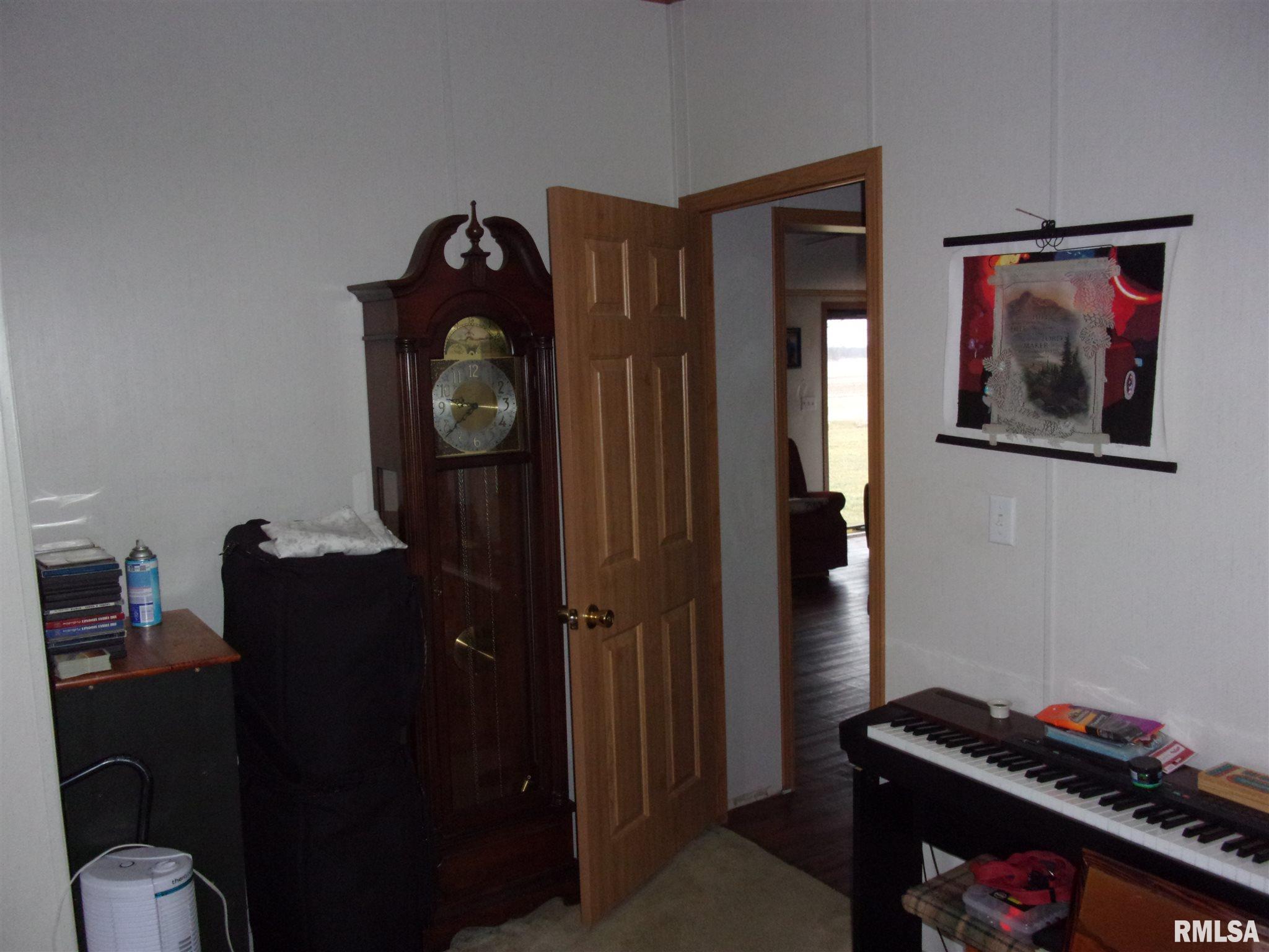 12725 Jolliff Bridge Road Centralia, IL 62801 - Photo 22 of 42