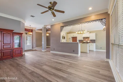 $379,999 | 408 Bon Mange Circle, Lafayette, LA 70506