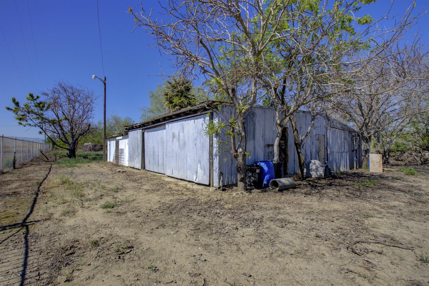 873 Loquat Avenue Patterson, CA 95363 - Photo 11 of 35 a view of outdoor space and yard