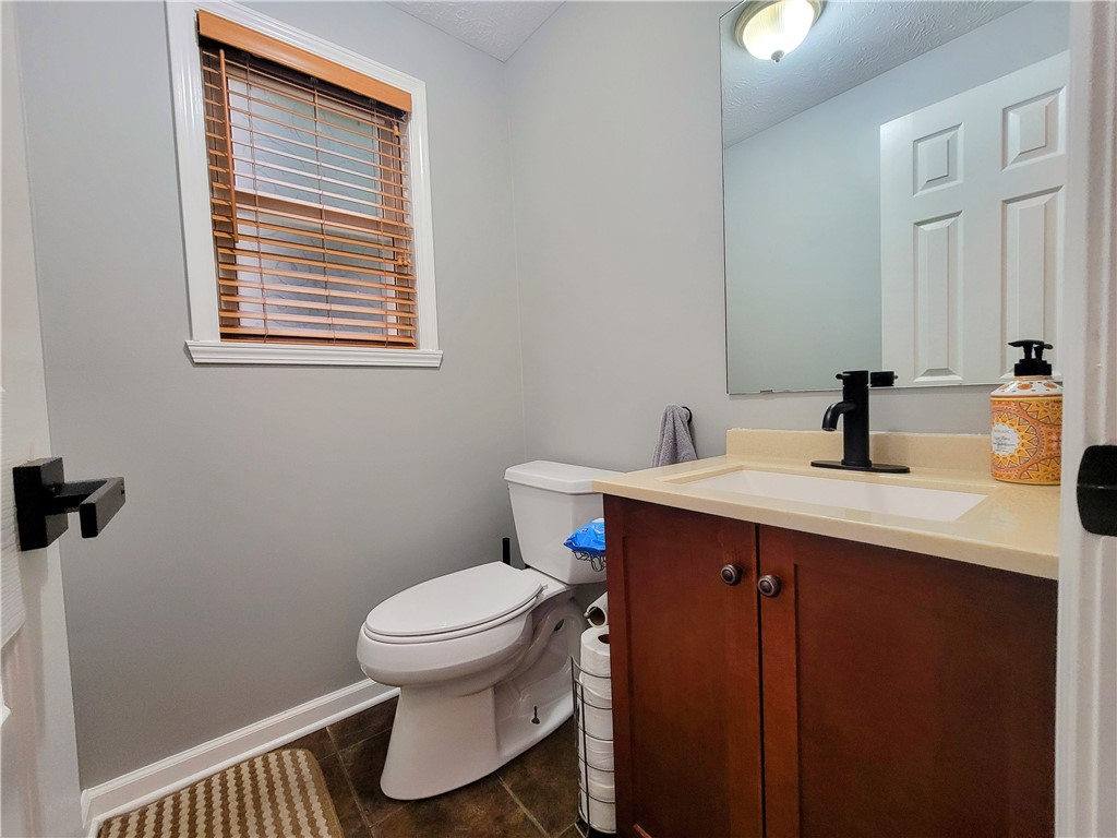 354 Oakwood Road Greece, NY 14616 - Photo 14 of 16