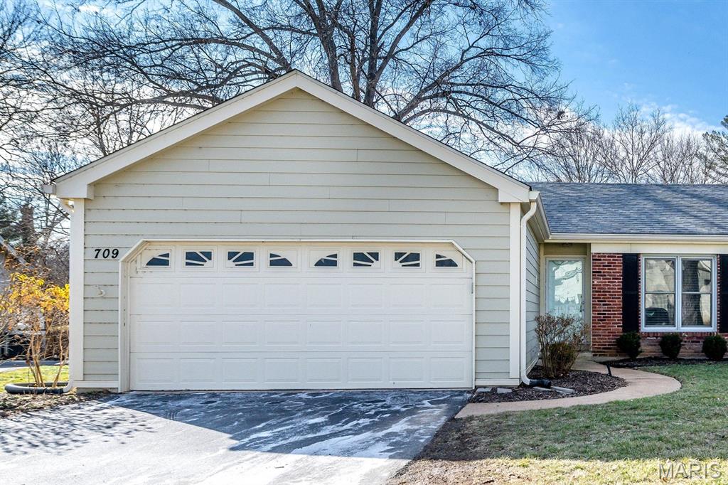 709 Turtle Cove Ballwin, MO 63011 - Photo 41 of 45