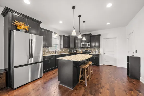 $459,900 | 3148 Timberdale Drive, Clarksville, TN 37042
