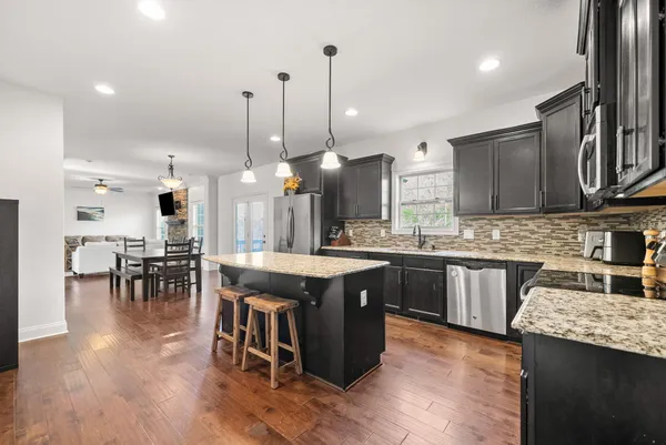 $459,900 | 3148 Timberdale Drive, Clarksville, TN 37042