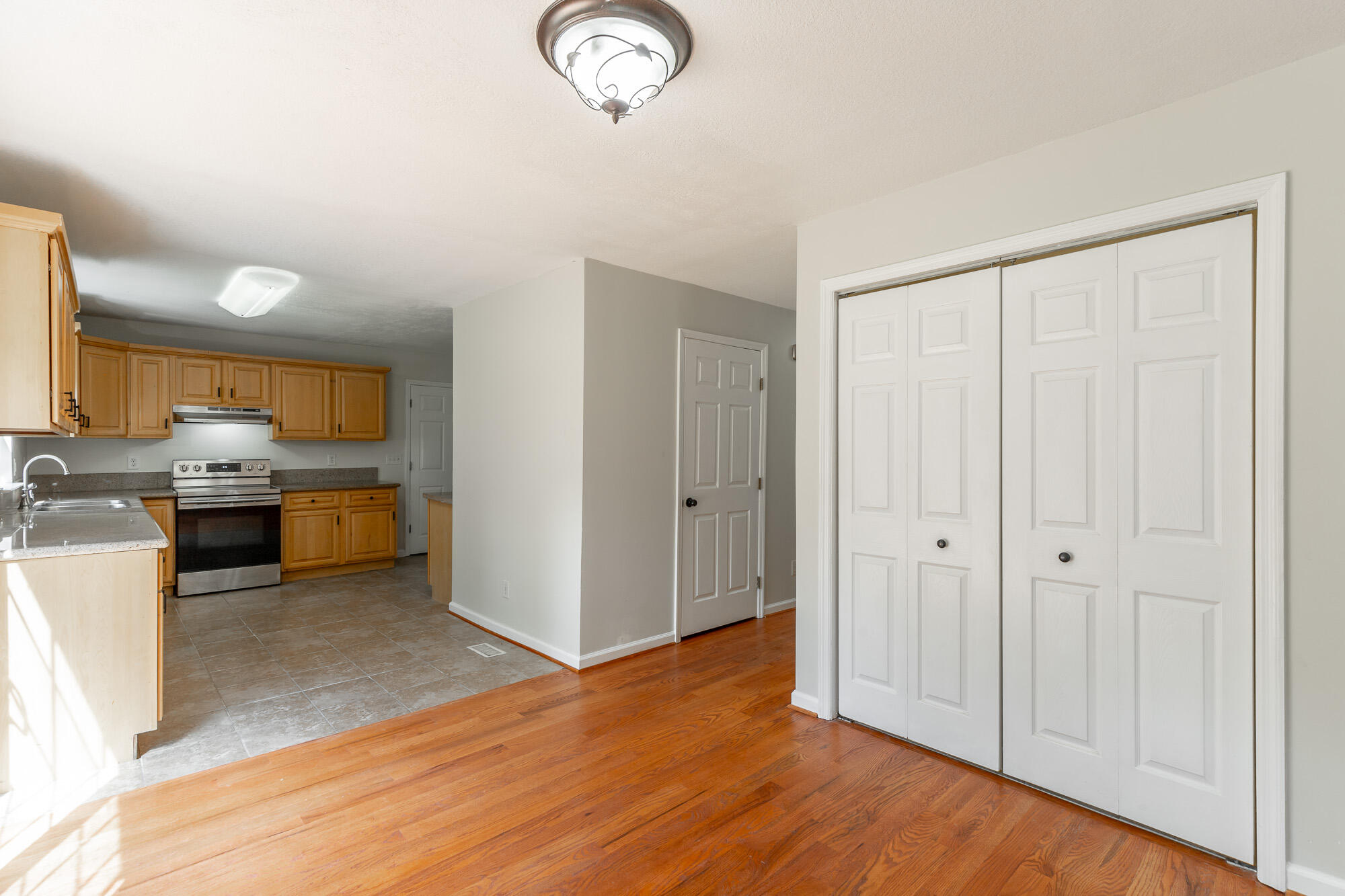 957 Lower Mill Road Hixson, TN 37343 - Photo 22 of 74 957 Lower Mill Road HD-43