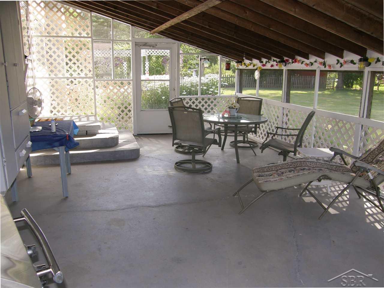 17800 Sharon Road Chesaning, MI 48616 - Photo 17 of 20 31324522-16.JPG