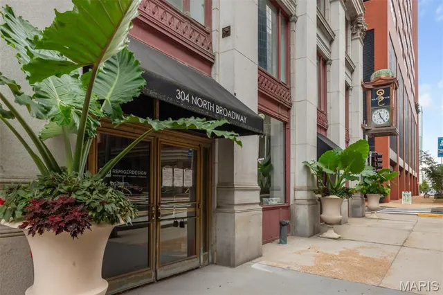 $174,900 | 314 North Broadway, Unit 1102, St. Louis, MO 63102