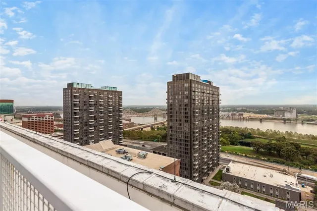 $174,900 | 314 North Broadway, Unit 1102, St. Louis, MO 63102