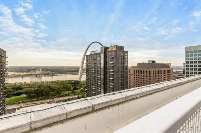 $174,900 | 314 North Broadway, Unit 1102, St. Louis, MO 63102