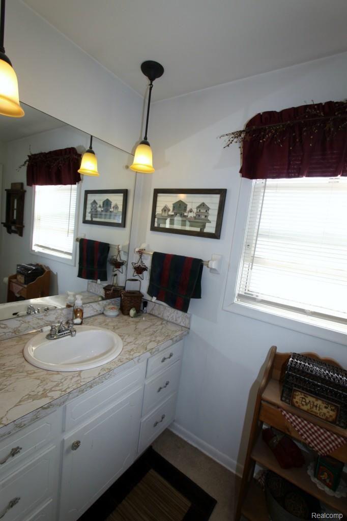 6386 Rustic Ridge Trail Grand Blanc, MI 48439 - Photo 18 of 24 017.jpg