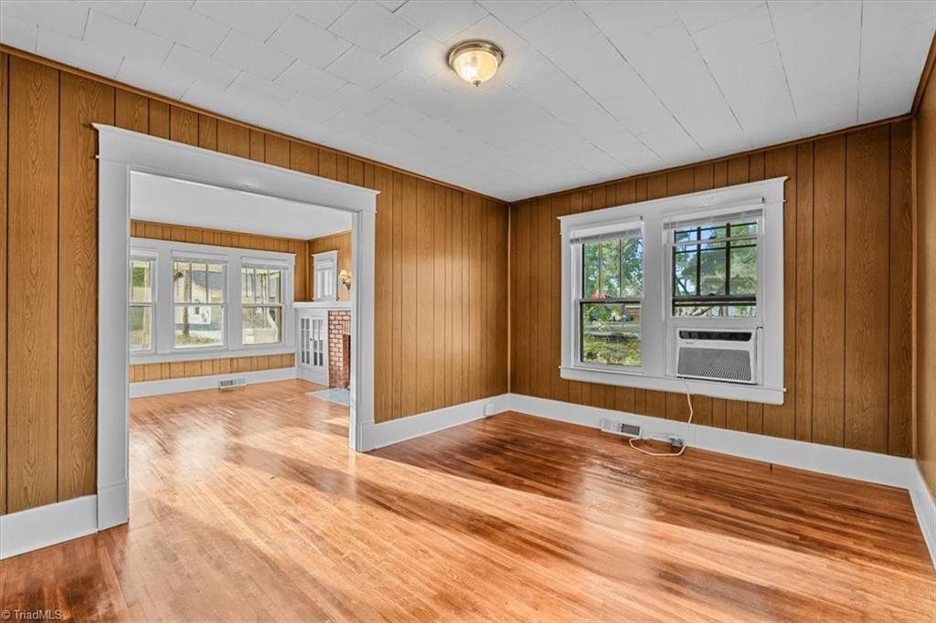 408 Hodgin Street High Point, NC 27262 - Photo 11 of 27 Gallery Image 11
