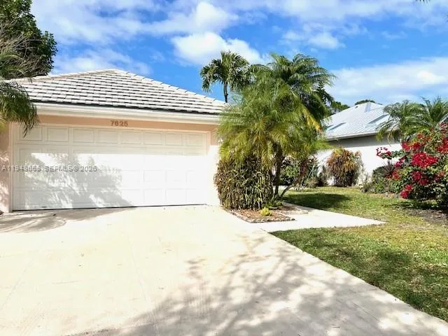 $689,000 | 7625 Southeast Bay Cedar Circle, Hobe Sound, FL 33455