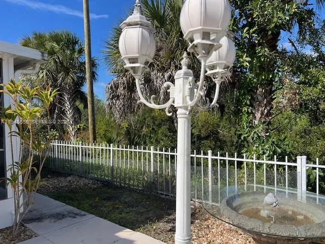 $689,000 | 7625 Southeast Bay Cedar Circle, Hobe Sound, FL 33455