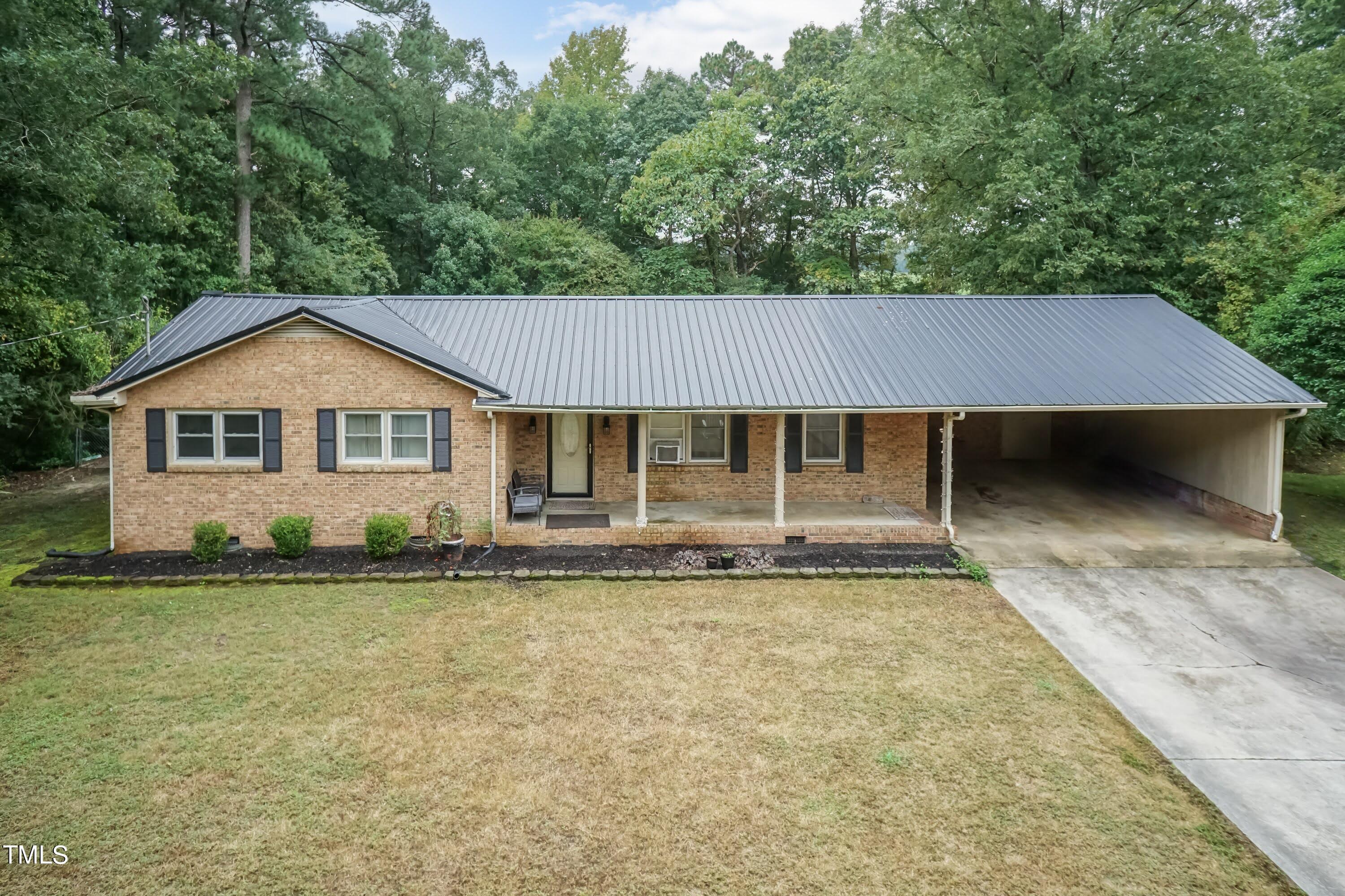 2788 Vicksboro Road Henderson, NC 27537 - Photo 2 of 33 Front 04
