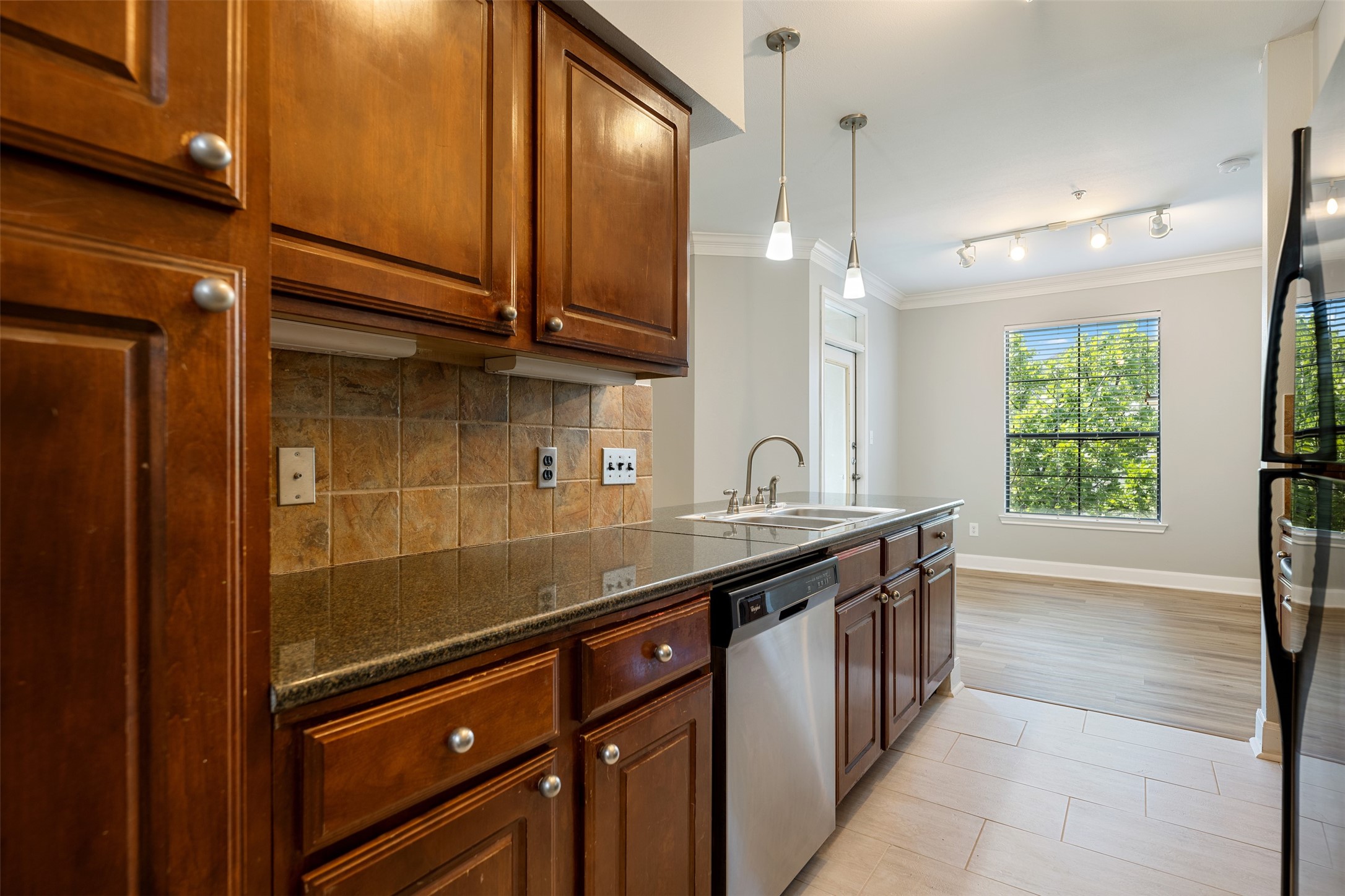 7701 Rialto Boulevard, Unit 1433 Austin, TX 78735 - Photo 11 of 31