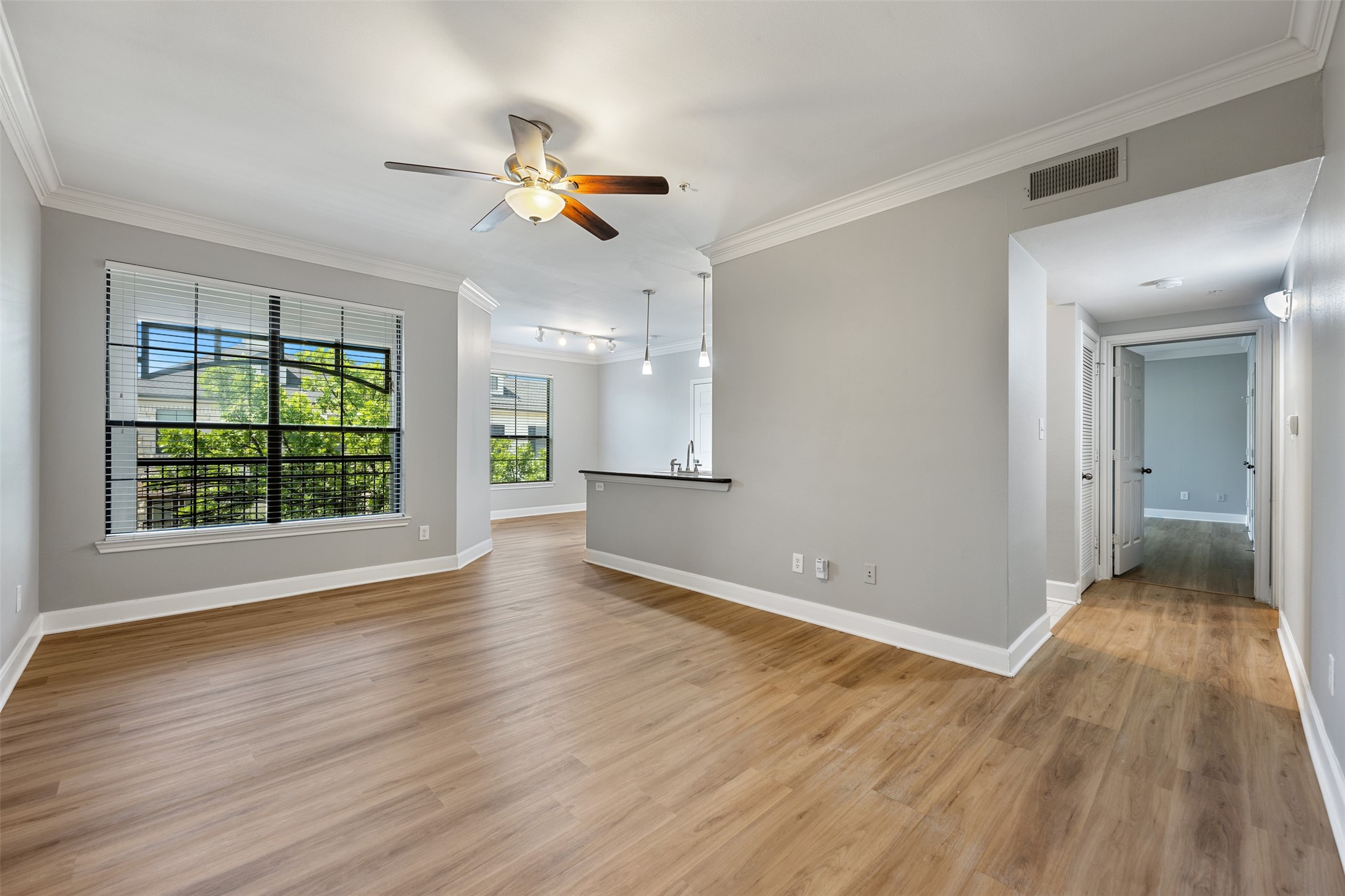 7701 Rialto Boulevard, Unit 1433 Austin, TX 78735 - Photo 15 of 31