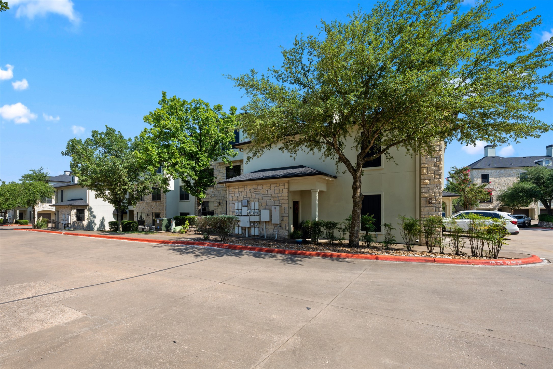 7701 Rialto Boulevard, Unit 1433 Austin, TX 78735 - Photo 21 of 31