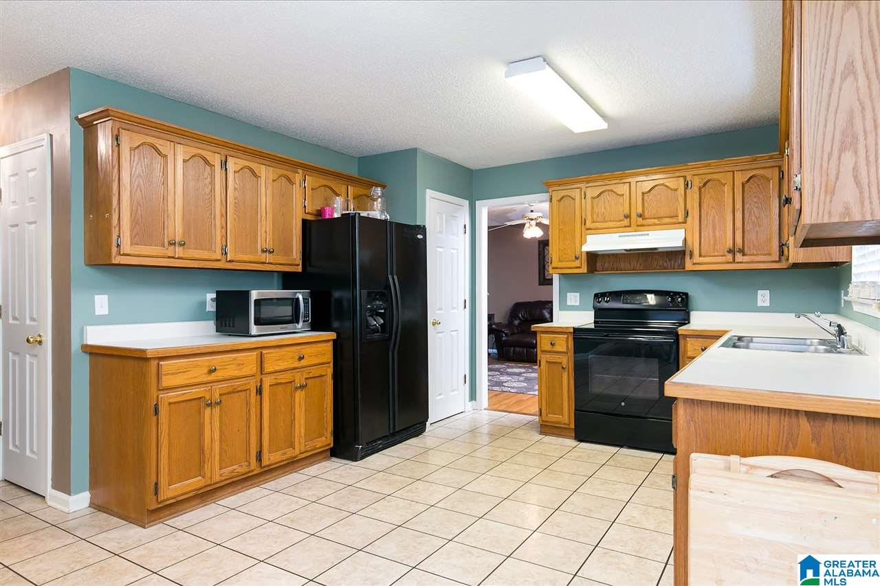 2694 Chestnut Way Pinson, AL 35126 - Photo 15 of 31