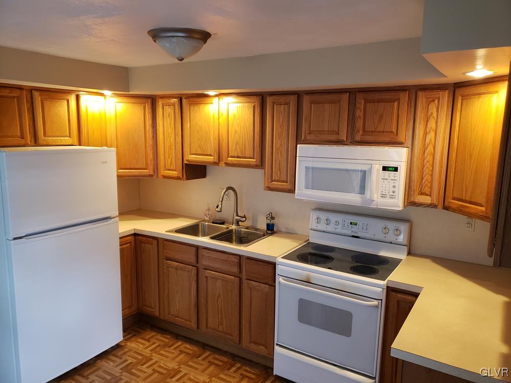 408 West Moorestown Road Nazareth, PA 18064 - Photo 8 of 21