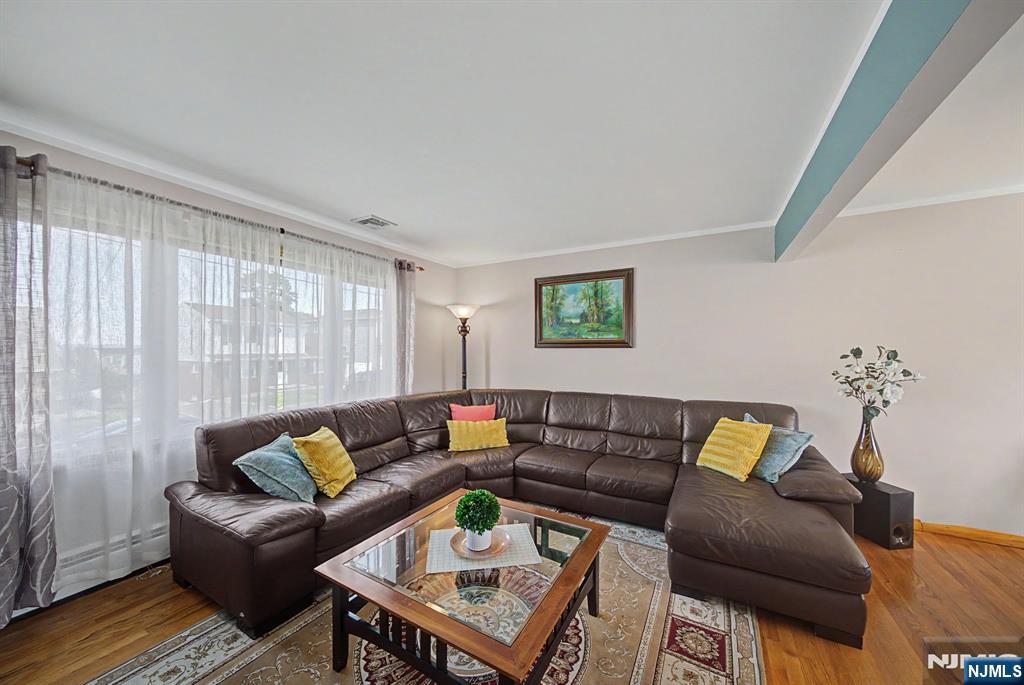 16 6th Street Wood-Ridge, NJ 07075 - Photo 5 of 49 Gallery Image 5