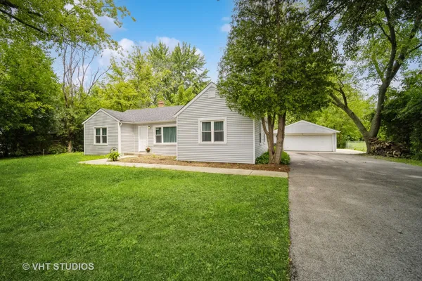 $3,500 | 685 Anthony Trail, Northbrook, IL 60062