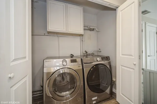 $3,500 | 685 Anthony Trail, Northbrook, IL 60062