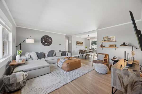 $425,000 | 1225 Oak Street West, Stillwater, MN 55082