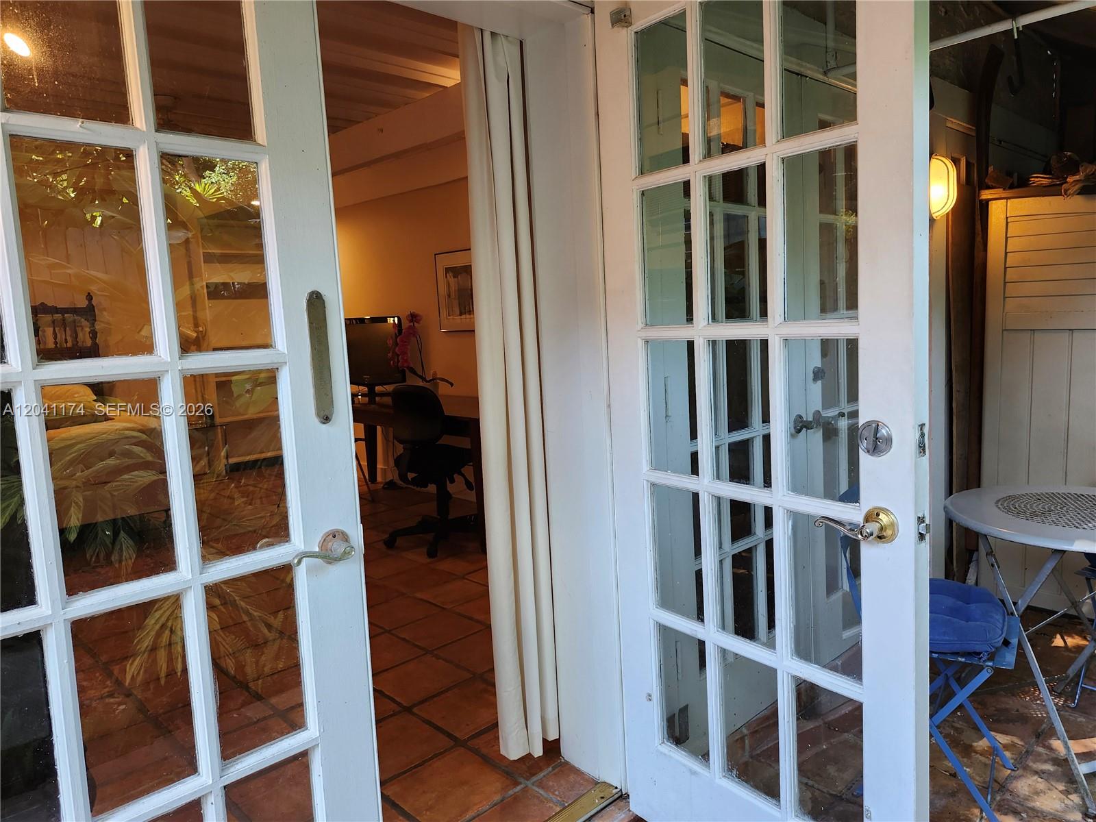 3940 Main, Unit COTTAGE Miami, FL 33133 - Photo 3 of 13 front doors