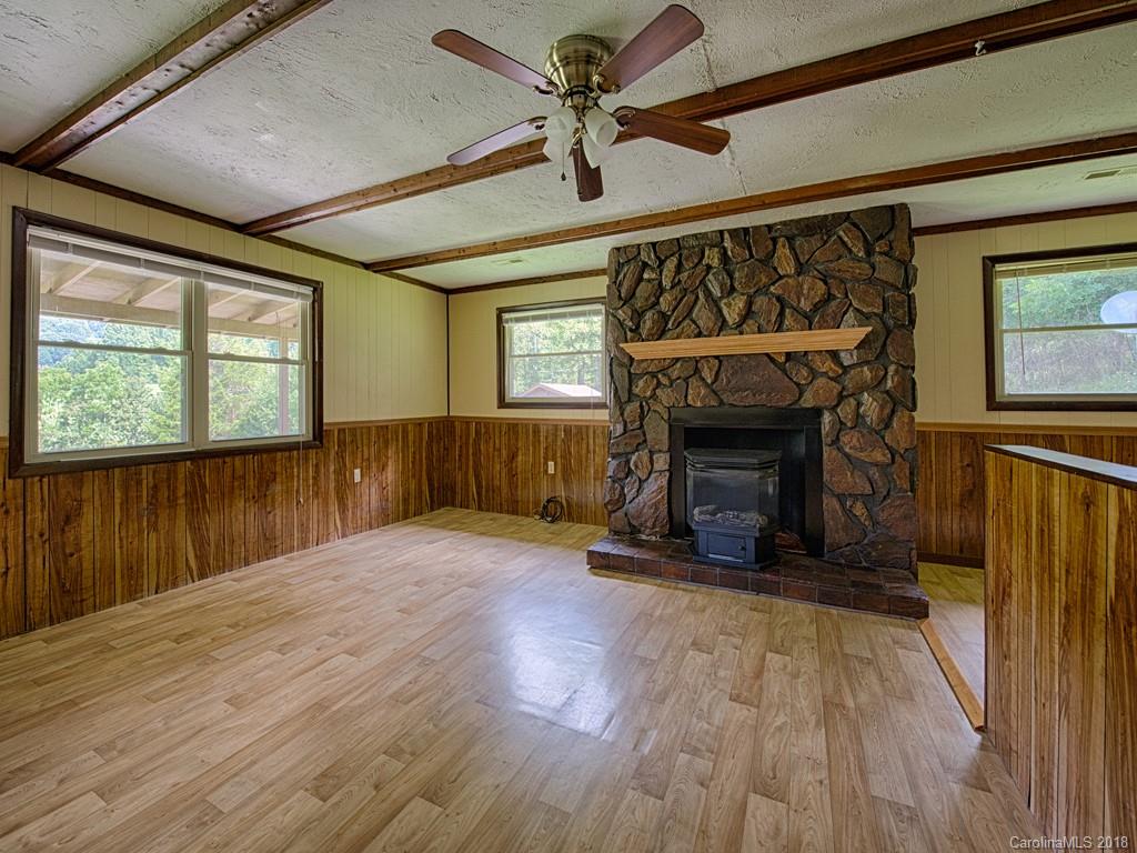 534 Sugar Cove Road Clyde, NC 28721 - Photo 7 of 20