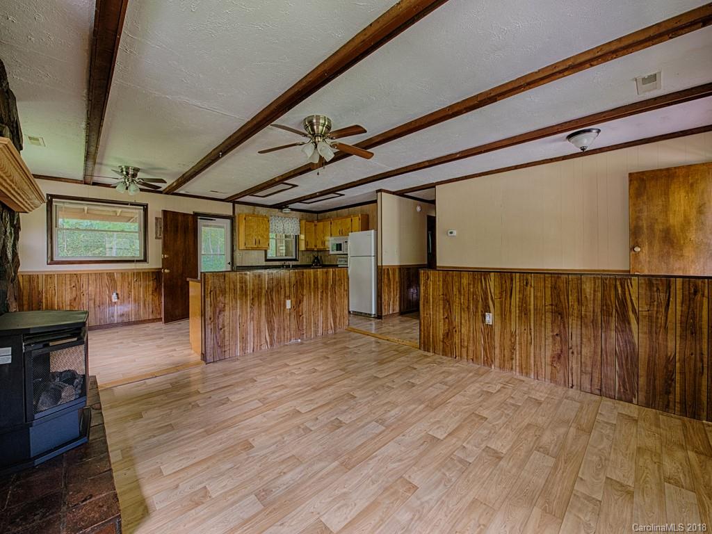 534 Sugar Cove Road Clyde, NC 28721 - Photo 9 of 20
