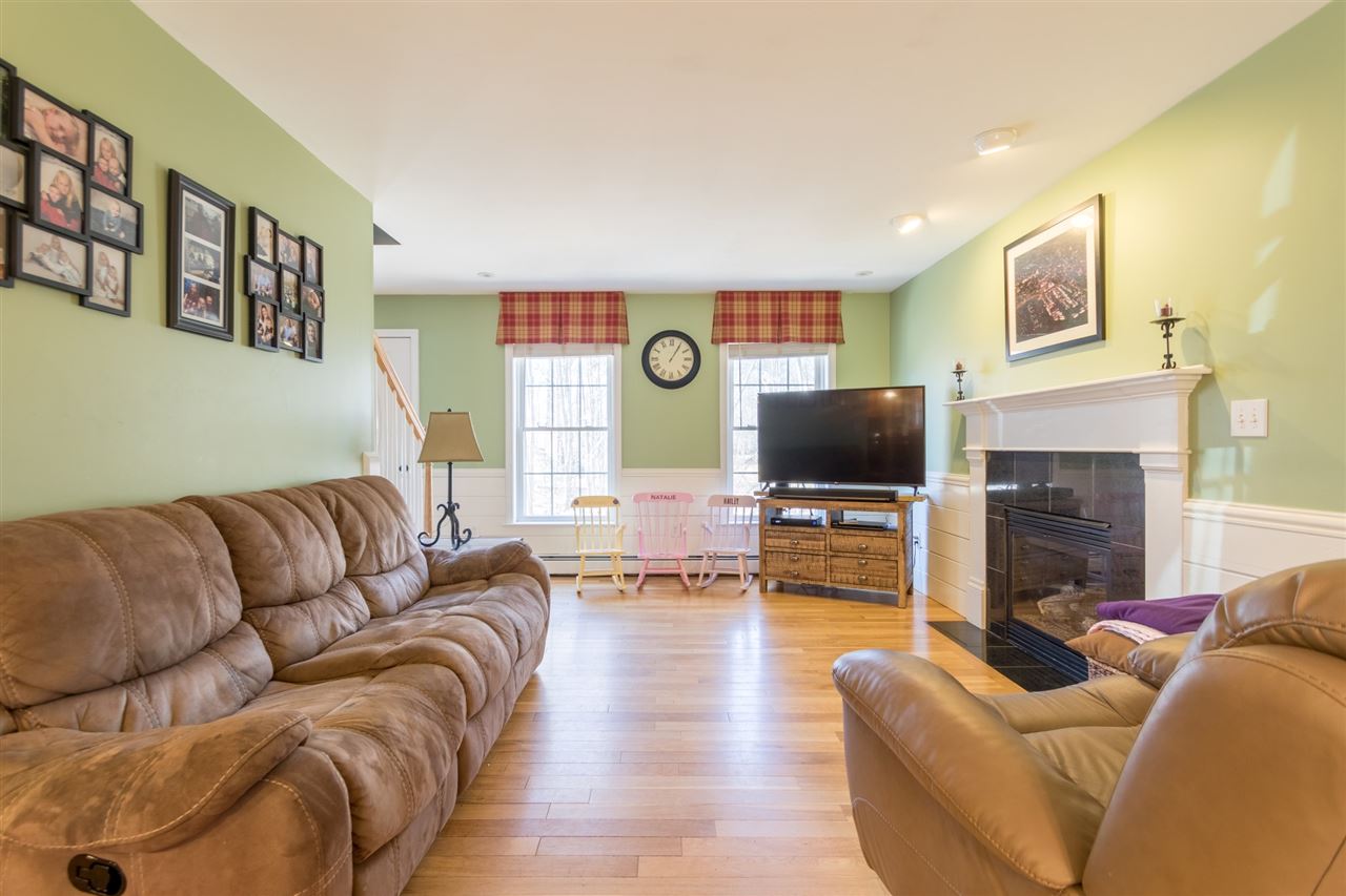 56 Hampton Road Exeter, NH 03833 - Photo 11 of 33
